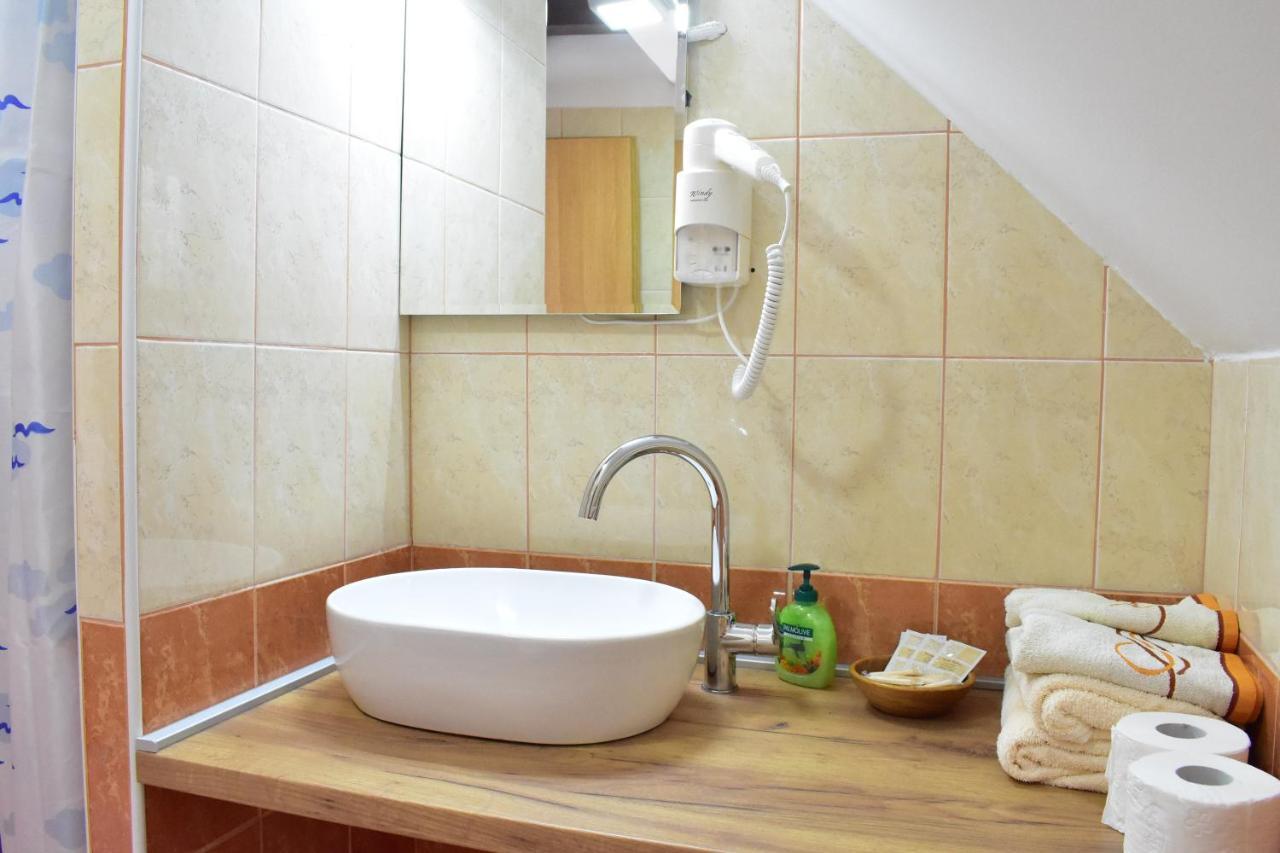 House Boro Hotel Jezerce Bagian luar foto